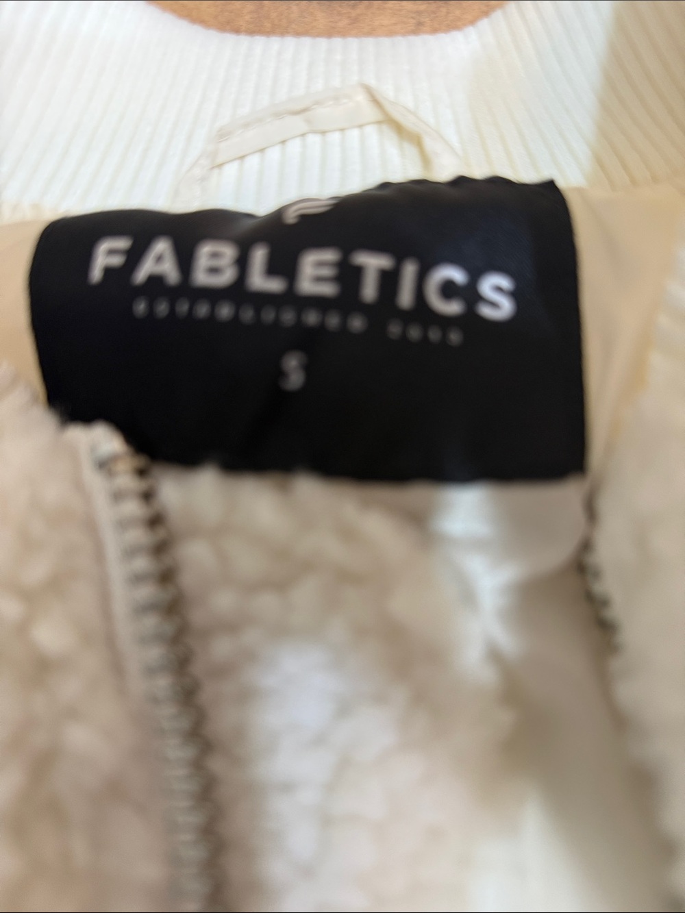Fabletics Teddy Oversized Bomber Jacket Cozycore Athleisure Ski Lodge - Picture 7 of 8